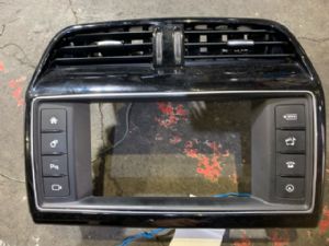 Jaguar F-Pace X761 2016-on Dash Vent Surround Centre