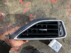 Jaguar F-Pace X761 2016-on Dash Vent Surround RH