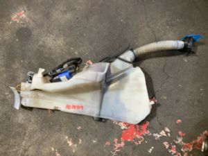 Jaguar F-Pace X761 2016-on Front Washer Bottle