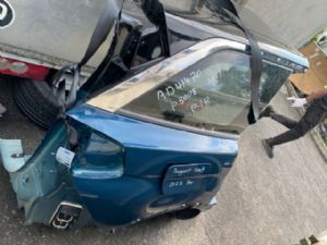 Peugeot 5008 2017-on RR Quarter