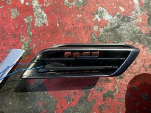 Peugeot 5008 2017-on Dash Vent Surround RH