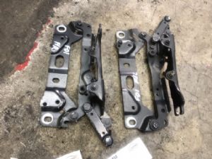BMW 740Li F02 2008-2012 R Bonnet Hinge 