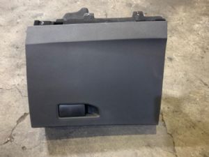 Peugeot 5008 2017-on Glove Box