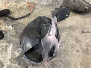 Jaguar F-Pace X761 2016-on RF Guard/Fender to Cowl Side Seal