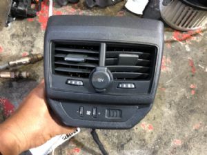 Peugeot 5008 2017-on Rear Air Conditioning Vent