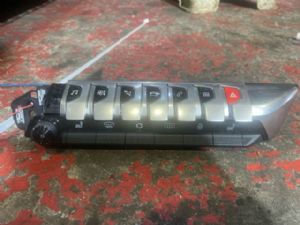 Peugeot 5008 2017-on Hazard Light Switch