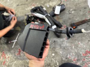 Peugeot 5008 2017-on Battery Fuse Box