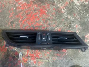 BMW Z Series E89 Z4 E89 2009-2016 Dash Vent Surround Centre