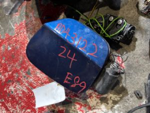 BMW Z Series E89 Z4 E89 2009-2016 Fuel Filler Pipe Cover