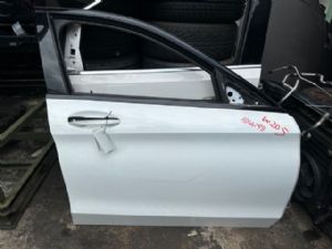 Mercedes-Benz C Class W205 2014-2018 RF Door Regulator Motor