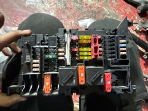 Mini Cooper One F56 2014-2018 Fuse Box