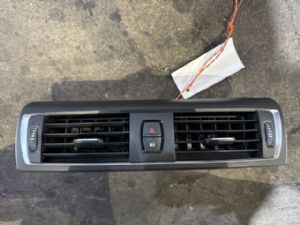 BMW 218i F22 2014-2016 Dash Vent Surround Centre