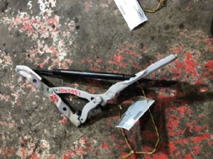 BMW 218i F22 2014-2016 R Boot Hinge