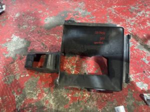Porsche Taycan 4s RH Radiator Air Guide