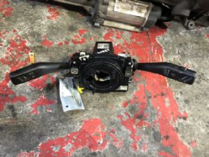 Volkswagen Caddy Type 2K 2010-2015 Indicator Switch