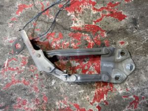Volkswagen Caddy Type 2K 2010-2015 R Bonnet Hinge 