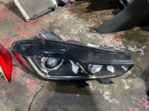 Jaguar XE Series X760 2017-2020 R Headlight (HID)