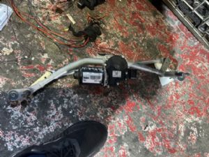 Jaguar XE Series X760 2017-2020 Front Wiper Motor