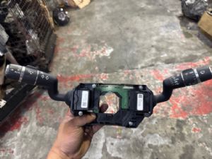 Jaguar XE Series X760 2017-2020 Indicator Switch