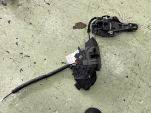 Jaguar XE Series X760 2015-2017 RF Door Actuator