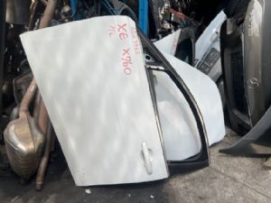 Jaguar XE Series X760 2015-2017 LF Door Regulator Motor