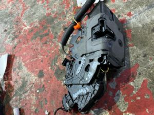 Jaguar XE Series X760 2015-2017 RR Door Actuator
