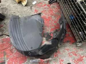 Jaguar XE Series X760 2015-2017 LF Guard/Fender to Cowl Side Seal