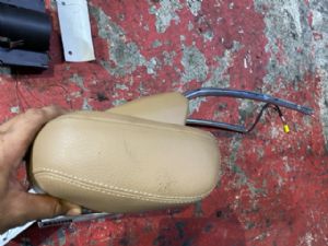 Mercedes-Benz C Class W204 2007-2010 RF Seat Head Rest