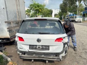 Volkswagen Golf Sportsvan 2018-2020 Rear Half