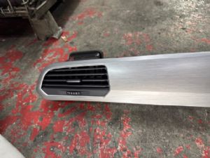 Volkswagen Golf Sportsvan 2018-2020 Dash Vent Surround LH