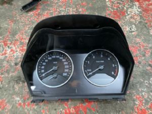 BMW 1 Series 116d F20 LCI Speedo