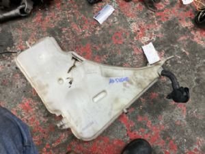 BMW 1 Series 116d F20 LCI Front Washer Bottle
