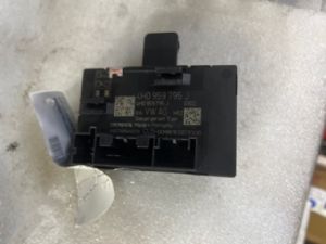 Porsche Cayenne 958 2011-2014 LR Door Control Module