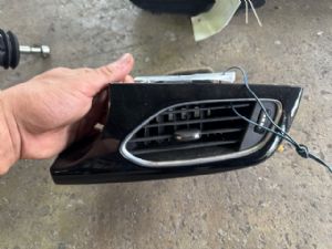 Opel Astra K 2015-2018 Dash Vent Surround RH