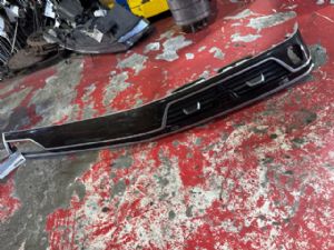 BMW 740Li G12 2014-2018 Dash Vent Surround Centre