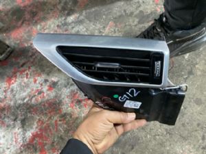 BMW 740Li G12 2014-2018 RR Window Air Vent