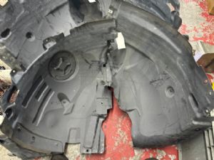 Mercedes-Benz EQB 350 X243 2021-on LF Guard/Fender to Cowl Side Seal