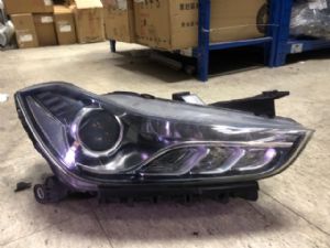 Maserati Ghibli M157 2013-2017 R Headlight (HID)