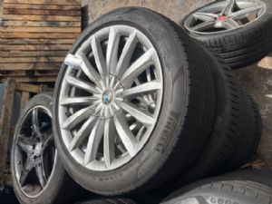 BMW 740Li G12 2014-2018 275/40R19 Tyre