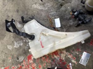 Audi Q7 4M 2016-2019 Front Washer Bottle