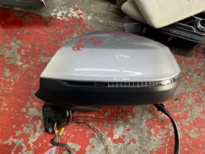 Audi Q7 4M 2016-2019 LF Door Elec Mirror