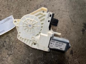 Audi Q7 4M 2016-2019 Tailgate Regulator Motor