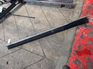 Mercedes-Benz EQB 350 X243 2021-on R Side Skirt