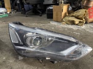 Ford C-Max Grand 2015-2019 R Headlight (HID)