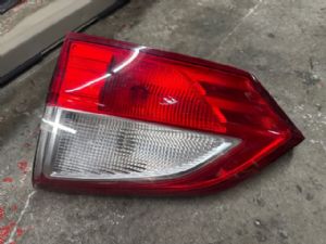 Ford C-Max Grand 2015-2019 R Boot Light