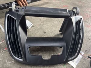 Ford C-Max Grand 2015-2019 Dash Vent Surround Centre