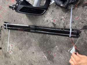 Ford C-Max Grand 2015-2019 R Tailgate Strut (Self Opening)