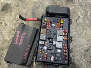 Opel Zafira C 2011-2017 Battery Fuse Box