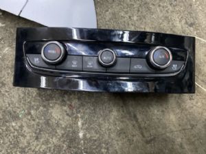 Opel Grandland X 2017-2021 Air Conditioning Switch