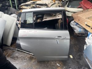 Ford C-Max Grand 2015-2019 RR Door Complete
